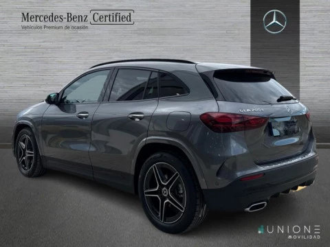 Mercedes-Benz GLA  200 d