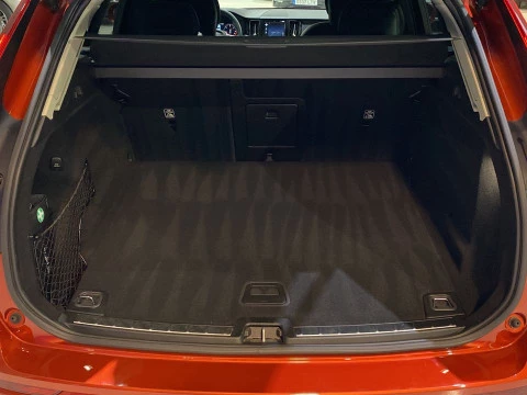 Volvo XC60 2.0 D4 BUSINESS PLUS AUTO 5P