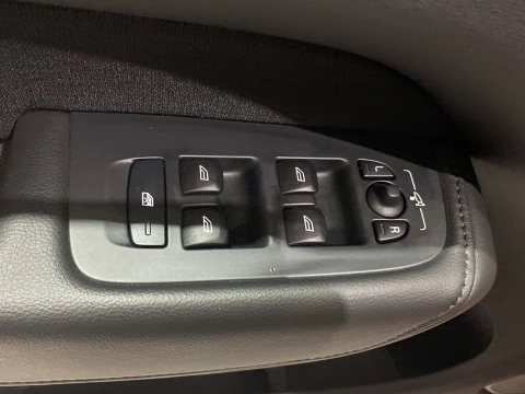 Volvo XC60 2.0 D4 BUSINESS PLUS AUTO 5P