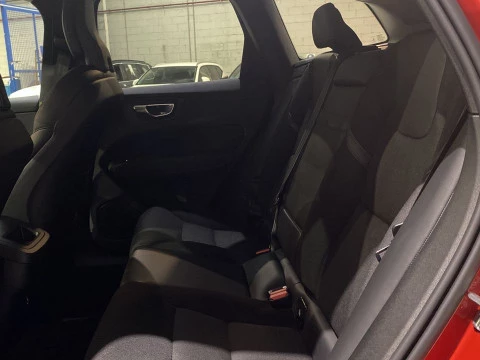 Volvo XC60 2.0 D4 BUSINESS PLUS AUTO 5P