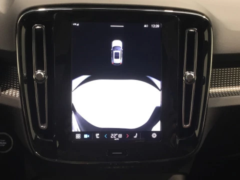 Volvo XC40 XC40 PLUS B3 MILD HYBRID GASOLINA