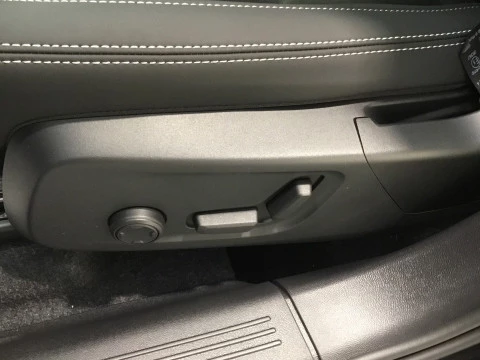 Volvo XC40 XC40 PLUS B3 MILD HYBRID GASOLINA