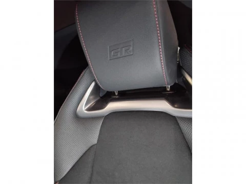 Toyota C-HR C-HR 220PH GR Sport