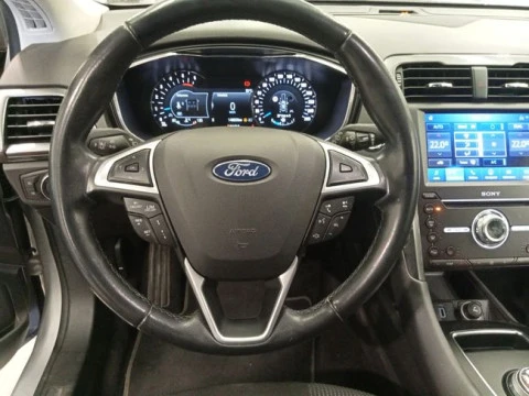 Ford Mondeo 2.0 TDCi 110kW Titanium PowShift SB