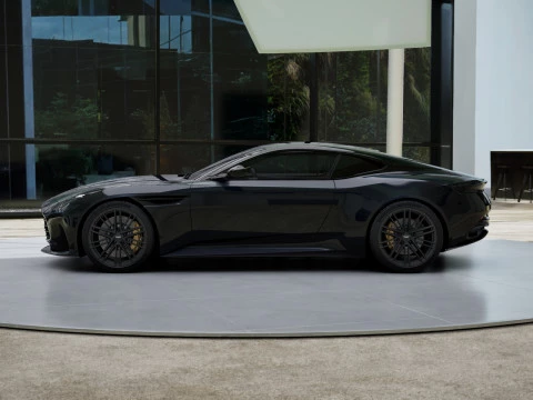 Aston Martin DB12 Coupe 680 CV