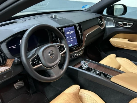 Volvo XC60 Ultra, B5 AWD Mild Hybrid, Gasolina, Dark