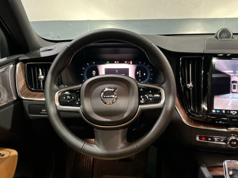 Volvo XC60 Ultra, B5 AWD Mild Hybrid, Gasolina, Dark