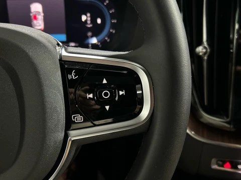 Volvo XC60 Ultra, B5 AWD Mild Hybrid, Gasolina, Dark