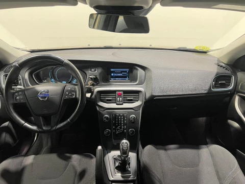 Volvo V40 Momentum