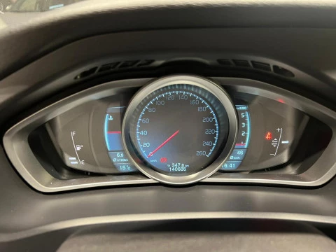 Volvo V40 Momentum