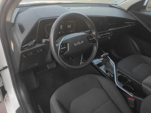 Kia Niro 1.6 GDi HEV 104kW (141CV) Concept