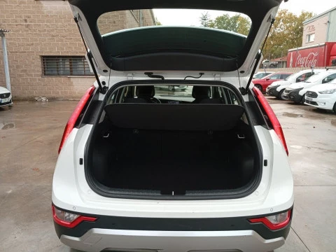 Kia Niro 1.6 GDi HEV 104kW (141CV) Concept