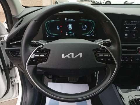 Kia Niro 1.6 GDi HEV 104kW (141CV) Concept