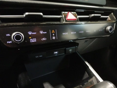 Kia Niro 1.6 GDi HEV 104kW (141CV) Concept