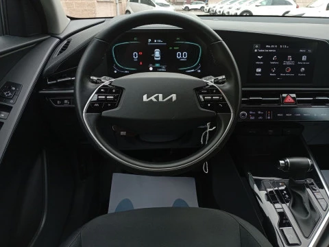 Kia Niro 1.6 GDi HEV 104kW (141CV) Concept