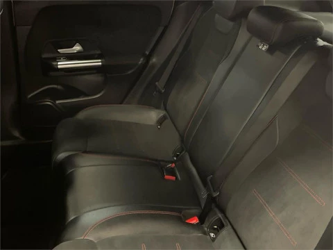 Mercedes-Benz GLA 200 D