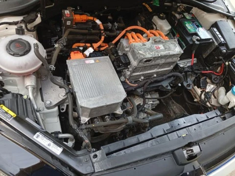 Volkswagen Golf e-Golf ePower 100 kW (136CV)