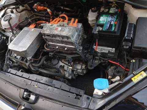 Volkswagen Golf e-Golf ePower 100 kW (136CV)