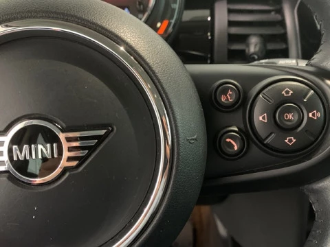 MINI Cabrio Cooper 100 kW (136 CV) MINI Cabrio Cooper 100 kW (136 CV)