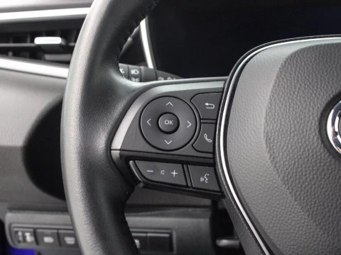 Toyota Corolla 1.8 HYBRID STYLE E-CVT 140 5P