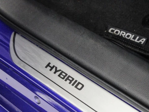 Toyota Corolla 1.8 HYBRID STYLE E-CVT 140 5P