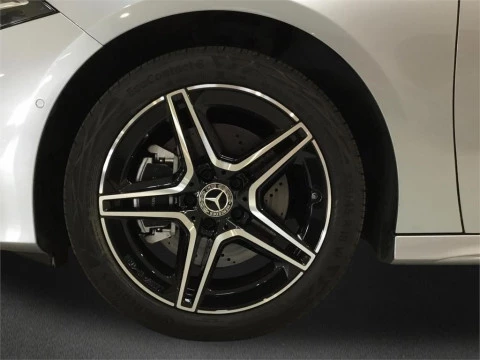 Mercedes-Benz Clase A 250 e con tecnología híbrida EQ