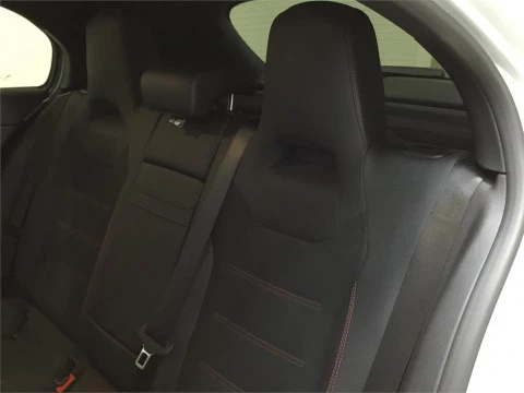 Mercedes-Benz Clase A 250 e con tecnología híbrida EQ