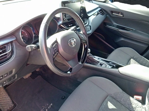 Toyota C-HR 2.0 180H Advance