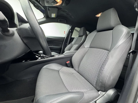 Toyota C-HR 2.0 180H Advance