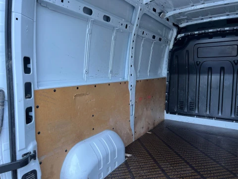 Renault Master Furgón T L2H2 3300 Bl dCi 99kW (135CV)