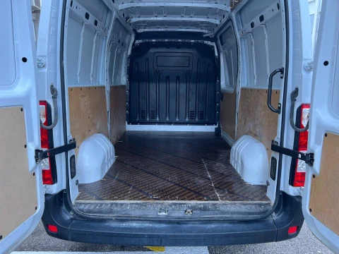 Renault Master Furgón T L2H2 3300 Bl dCi 99kW (135CV)