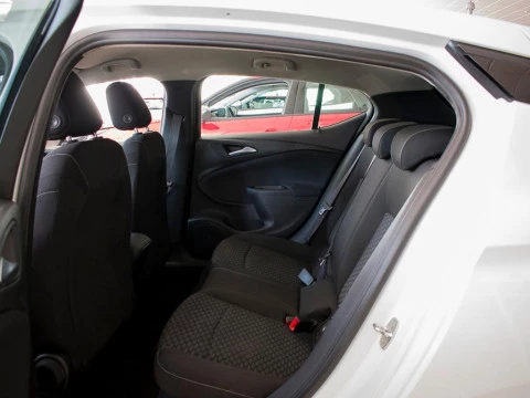 Opel Astra 1.5D DVC 77KW ASTRA 5P Opel Astra 1.5D DVC 77KW ASTRA 5P