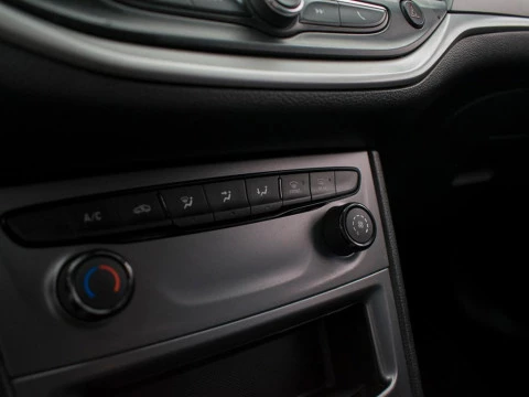 Opel Astra 1.5D DVC 77KW ASTRA 5P Opel Astra 1.5D DVC 77KW ASTRA 5P