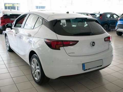 Opel Astra 1.5D DVC 77KW ASTRA 5P Opel Astra 1.5D DVC 77KW ASTRA 5P