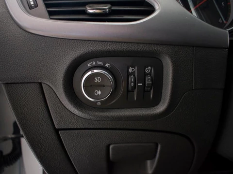 Opel Astra 1.5D DVC 77KW ASTRA 5P Opel Astra 1.5D DVC 77KW ASTRA 5P