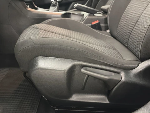 Peugeot 308 BlueHDi 100 SANDS Active 75 kW (100 CV)