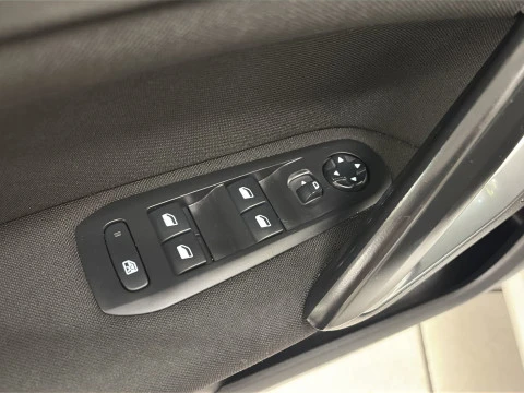 Peugeot 308 BlueHDi 100 SANDS Active 75 kW (100 CV)