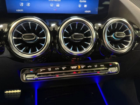 Mercedes-Benz GLA GLA 200 D