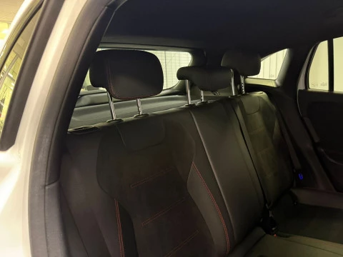 Mercedes-Benz GLA GLA 200 D