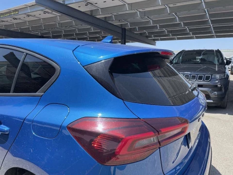 Ford Focus 1.0 Ecoboost MHEV 92kW ST-Line