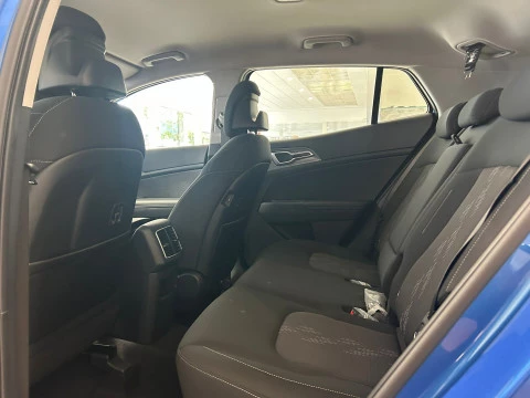 Kia Sportage 1.6 T-GDi MHEV 118kW (160CV) Drive 17