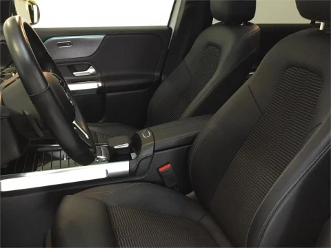 Mercedes-Benz GLB 200 d