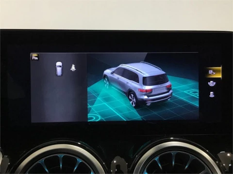 Mercedes-Benz GLB 200 d