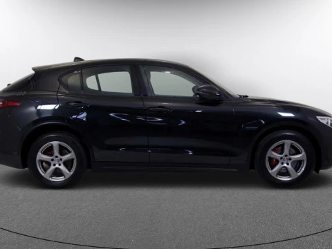 Alfa Romeo STELVIO 2.2 D TURBO AUTO