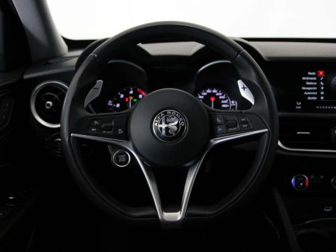 Alfa Romeo STELVIO 2.2 D TURBO AUTO