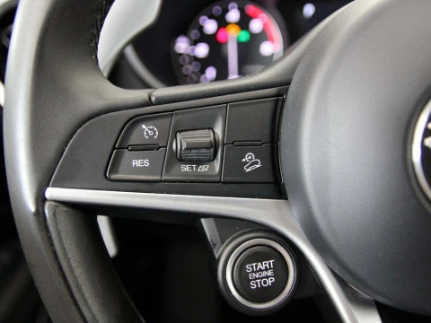 Alfa Romeo STELVIO 2.2 D TURBO AUTO