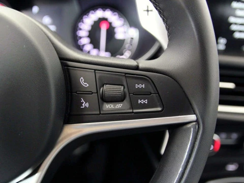 Alfa Romeo STELVIO 2.2 D TURBO AUTO