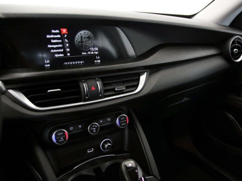 Alfa Romeo STELVIO 2.2 D TURBO AUTO