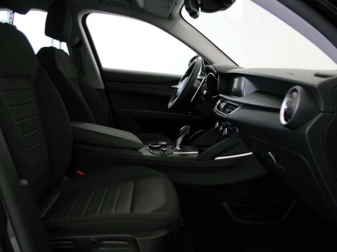Alfa Romeo STELVIO 2.2 D TURBO AUTO