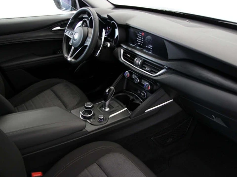 Alfa Romeo STELVIO 2.2 D TURBO AUTO
